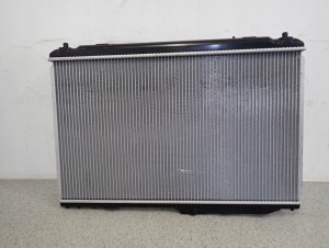 TOYOTA CAMRY V3 1994-1996 3.0 AUTOMAT CHŁODNICA WODY NOWA 1/7 MINIATURA