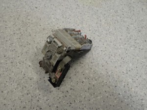 MITSUBISHI COLT 1,5 DIESEL 04-12 KLEMA PLUSOWA 3/5 MINIATURA