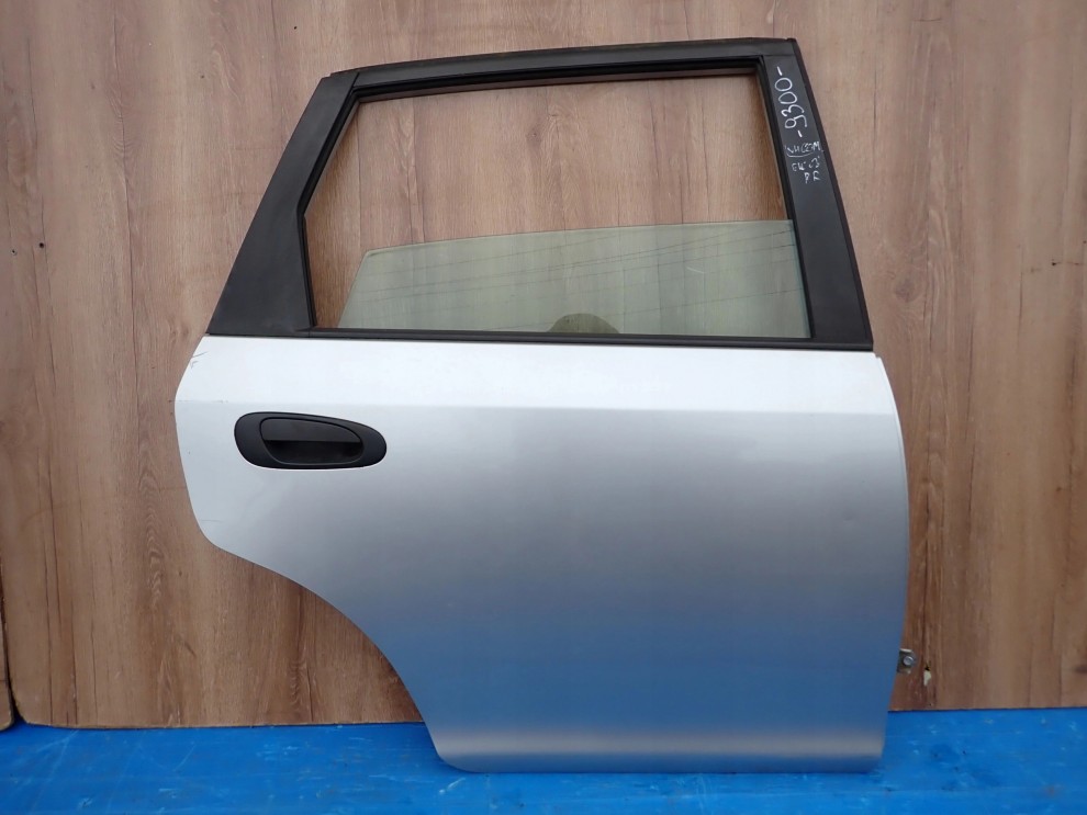 HONDA CIVIC 7 GEN 5d 01-05 DRZWI TYLNE PRAWE NH623M 1/10