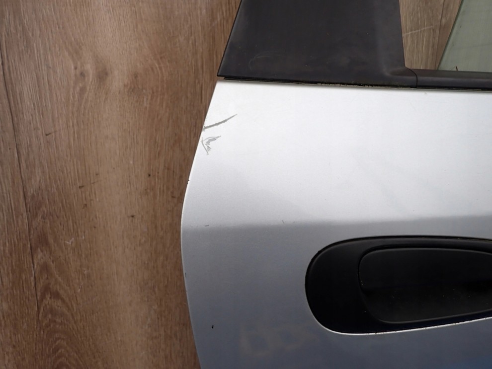 HONDA CIVIC 7 GEN 5d 01-05 DRZWI TYLNE PRAWE NH623M 5/10