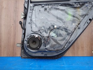 HYUNDAI i10 07-13 DRZWI TYLNE PRAWE ML 9/9 MINIATURA