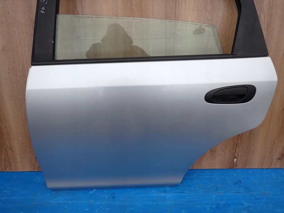 HONDA CIVIC 7 GEN 5d 01-05 DRZWI TYLNE LEWE NH623M 2/10