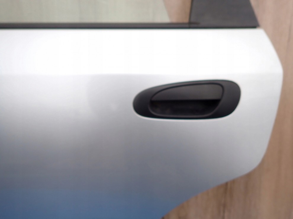 HONDA CIVIC 7 GEN 5d 01-05 DRZWI TYLNE LEWE NH623M 6/10