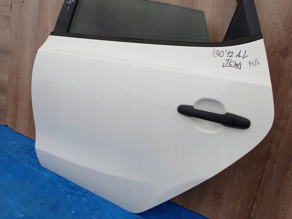 HYUNDAI I30 HATCHBACK 07-12 DRZWI TYLNE LEWE TCW 4/9