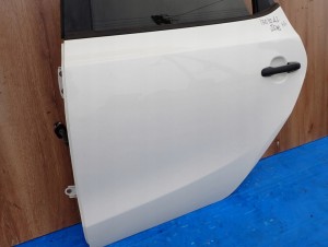 HYUNDAI I30 HATCHBACK 07-12 DRZWI TYLNE LEWE TCW 3/9 MINIATURA