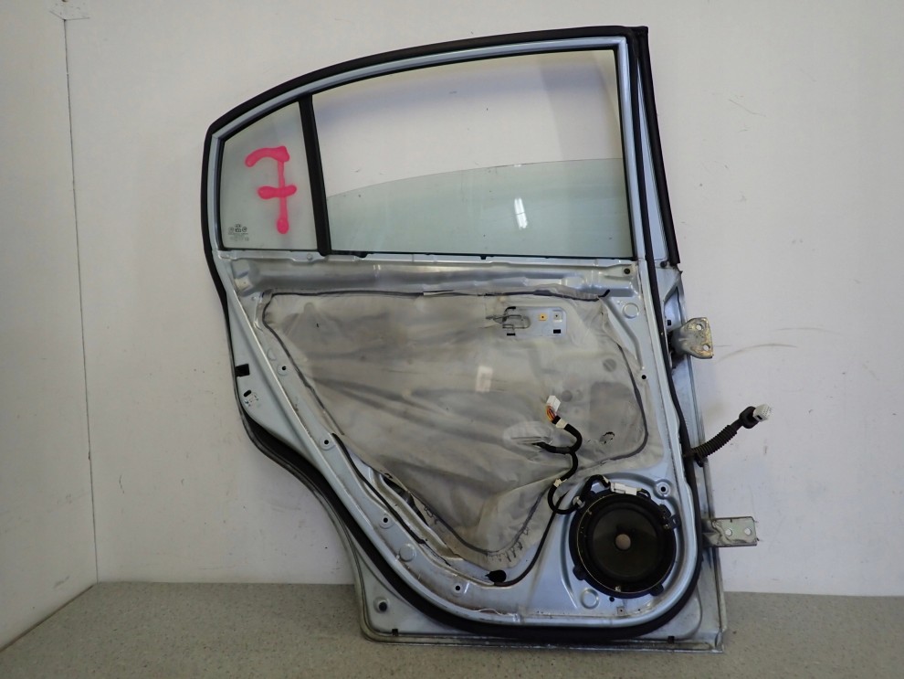 KIA RIO 05-11 DRZWI TYLNE LEWE 10/11