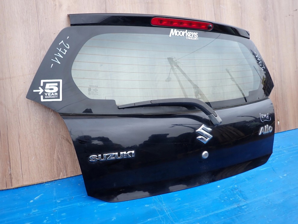 SUZUKI ALTO 09-14 KLAPA BAGAŻNIKA SZYBA TYLNA ZMA 3/8