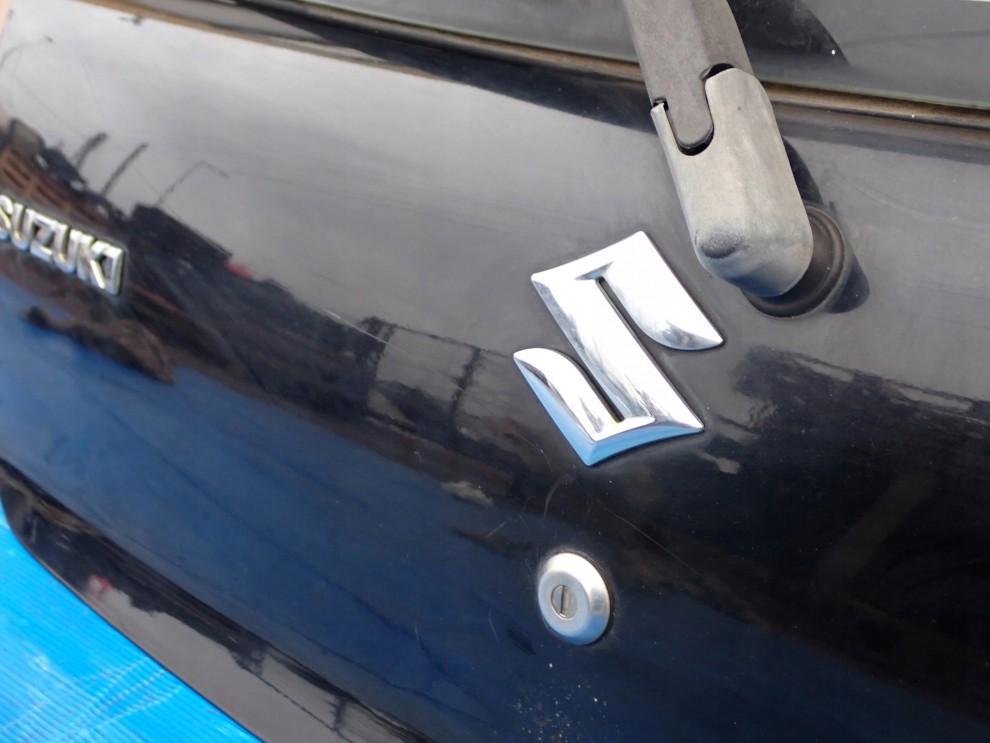 SUZUKI ALTO 09-14 KLAPA BAGAŻNIKA SZYBA TYLNA ZMA 7/8