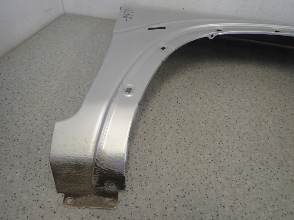 SUZUKI IGNIS I 00-03 BŁOTNIK PRZEDNI PRAWY Z2S 4/10