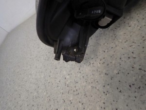 SUZUKI SPLASH 08-11 LAMPA PRZEDNIA PRAWA REFLEKTOR 5/12 MINIATURA