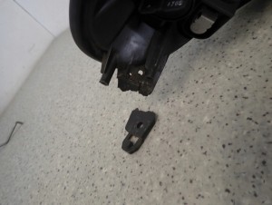 SUZUKI SPLASH 08-11 LAMPA PRZEDNIA PRAWA REFLEKTOR 7/12 MINIATURA