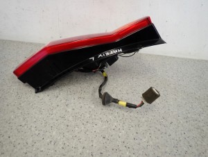 HYUNDAI MATRIX 02- LAMPA TYLNA LEWA 6/9 MINIATURA