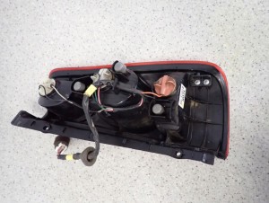 HYUNDAI MATRIX 02- LAMPA TYLNA LEWA 7/9 MINIATURA