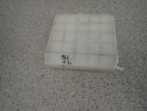 SUZUKI SWIFT 1.3i 05-10 ZBIORNICZEK WYRÓWNAWCZY ZBIORNIK 3/6 MINIATURA