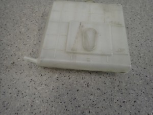 SUZUKI SWIFT 1.3i 05-10 ZBIORNICZEK WYRÓWNAWCZY ZBIORNIK 5/6 MINIATURA