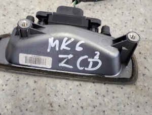 SUZUKI SWIFT MK6 04- KLAMKA TYLNEJ KLAPY SWITCH 6/7 MINIATURA