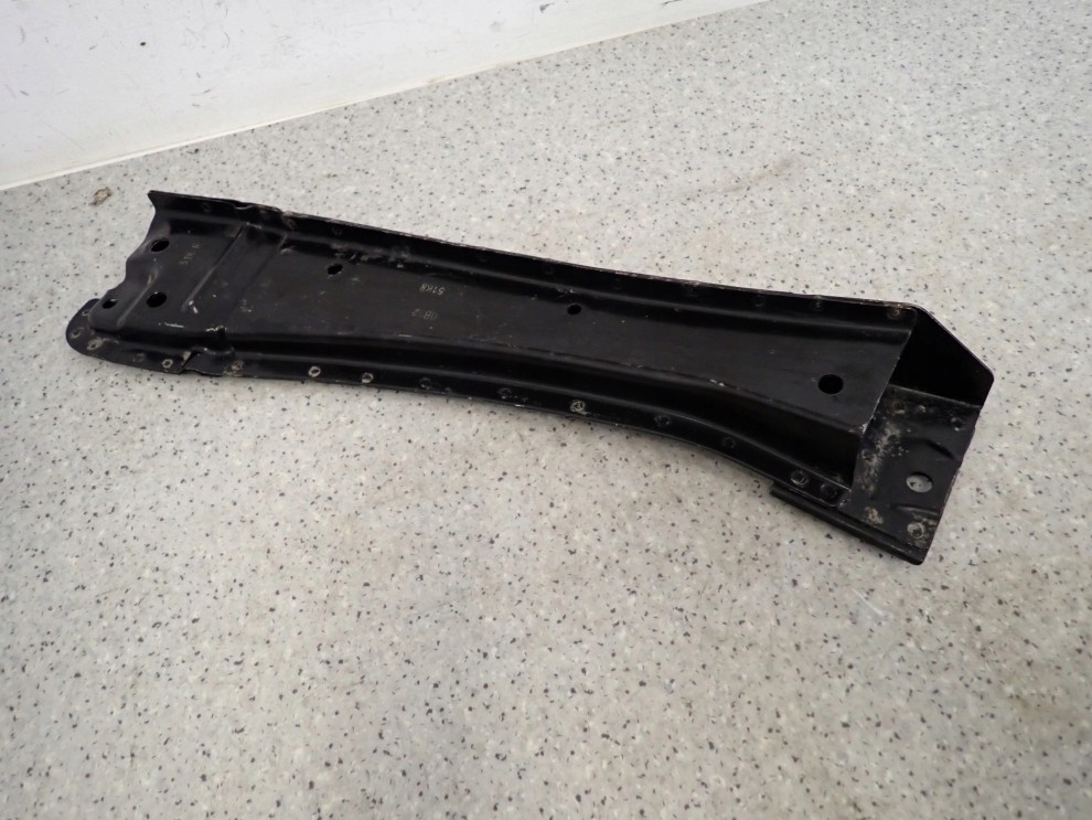 SUZUKI SPLASH 08-14 WSPORNIK WZDŁUŻNY BELKI ZAWIESZENIA PRZEDNIEGO PRAWA 1/4