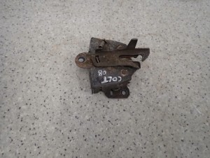 MITSUBISHI COLT 04-08 ZAMEK MASKI POKRYWY SILNIKA 4/9 MINIATURA