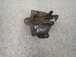 MITSUBISHI COLT 04-08 ZAMEK MASKI POKRYWY SILNIKA 5/9 MINIATURA