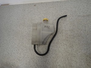 NISSAN NOTE E11 MICRA K12 1.2i 1.4i 06-12 ZBIORNICZEK WYRÓWNAWCZY 1/6 MINIATURA