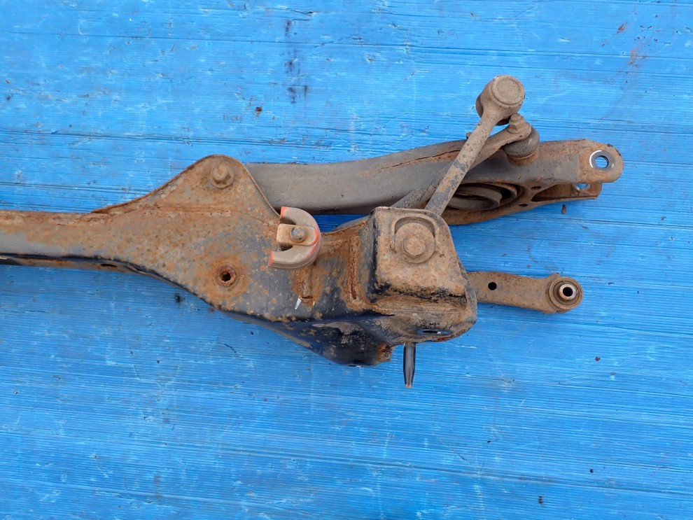 HYUNDAI I30 KIA CEED 07-12 BELKA ZAWIESZENIA TYŁ WAHACZE 4/9