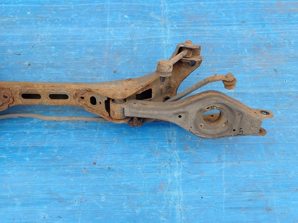 HYUNDAI I30 KIA CEED 07-12 BELKA ZAWIESZENIA TYŁ WAHACZE 8/9