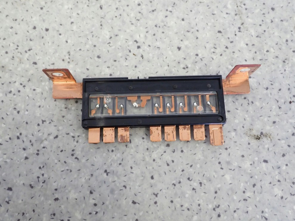 KIA CEED 07- 12 1.6 CRDI BEZPIECZNIK 18790-01030 1/6