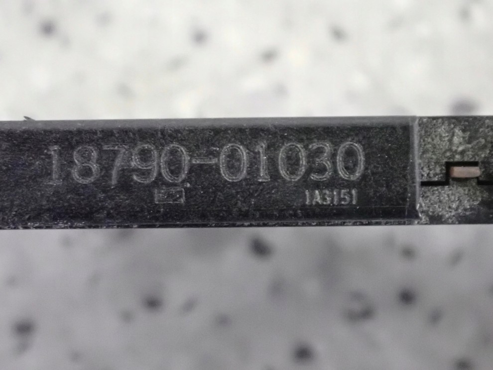 KIA CEED 07- 12 1.6 CRDI BEZPIECZNIK 18790-01030 6/6