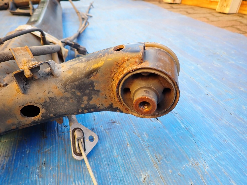 NISSAN MICRA K13 10- BELKA ZAWIESZENIA TYŁ 6/12