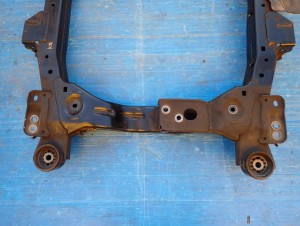 CHEVROLET ORLANDO 1.4i 10- BELKA ZAWIESZENIA PRZEDNIEGO SANKI 9/10 MINIATURA