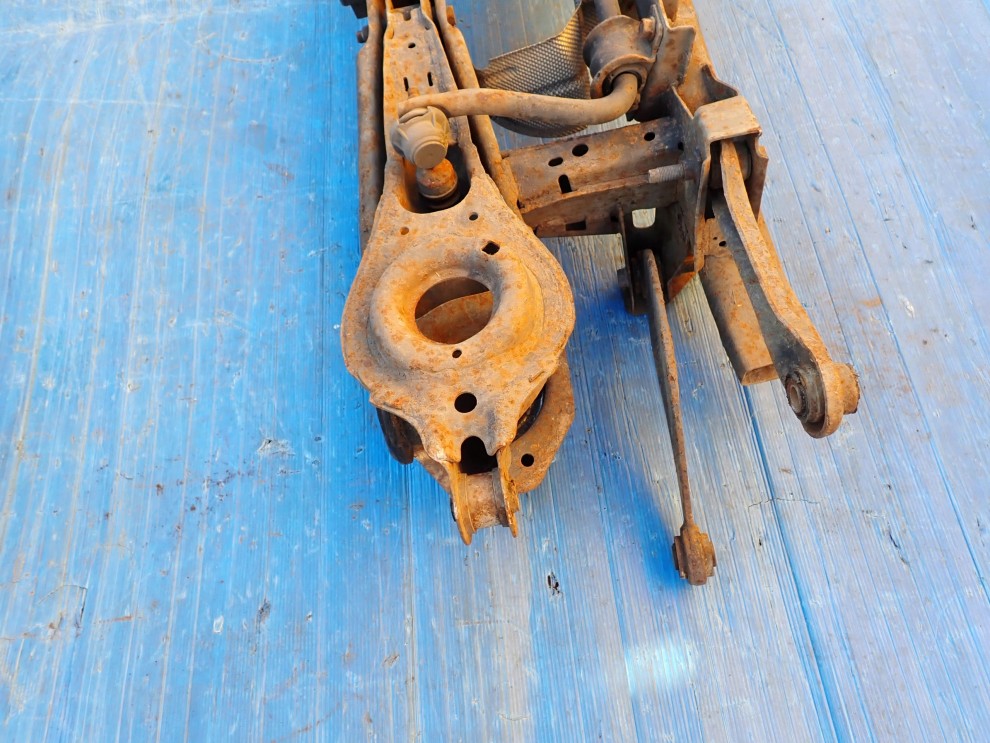 MAZDA 5 CR 05-10 BELKA ZAWIESZENIA TYLNEGO 10/11