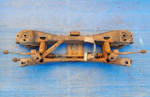 MAZDA 5 CR 05-10 BELKA ZAWIESZENIA TYLNEGO 1/11 MINIATURA