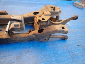 MAZDA 5 CR 05-10 BELKA ZAWIESZENIA TYLNEGO 5/11 MINIATURA