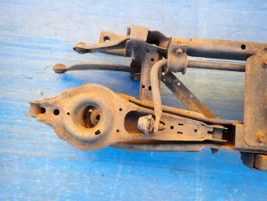 MAZDA 5 CR 05-10 BELKA ZAWIESZENIA TYLNEGO 7/11 MINIATURA