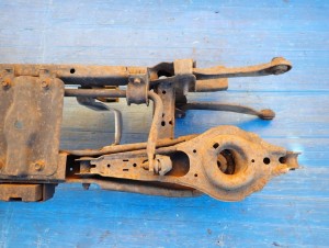 MAZDA 5 CR 05-10 BELKA ZAWIESZENIA TYLNEGO 9/11 MINIATURA