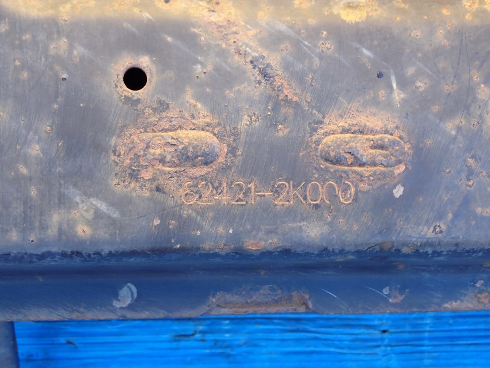 KIA VENGA HYUNDAI IX20 09- SANKI SILNIKA BELKA ZAWIESZENIA 10/12