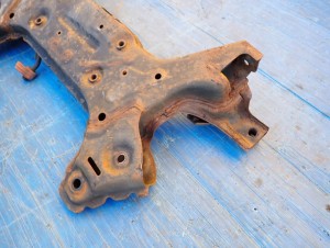 KIA VENGA HYUNDAI IX20 09- SANKI SILNIKA BELKA ZAWIESZENIA 12/12 MINIATURA