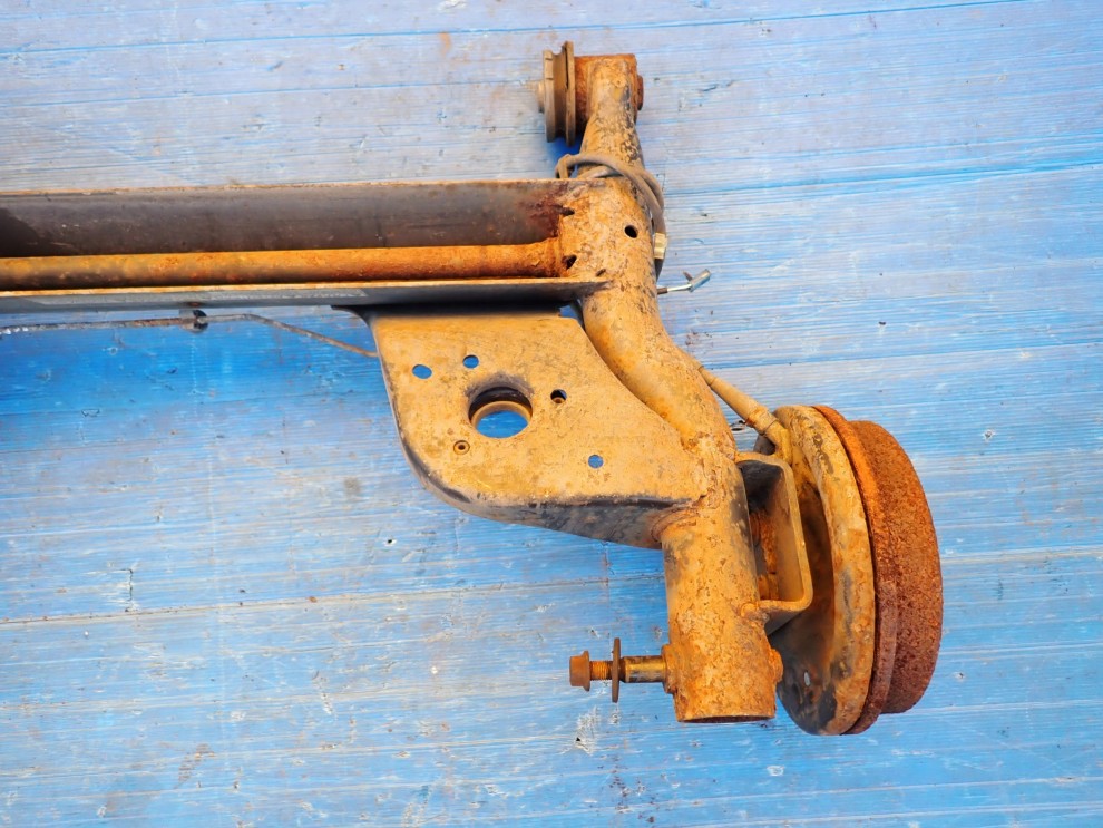 SUZUKI SWIFT 05-07 BELKA TYLNA ZAWIESZENIA 10/10