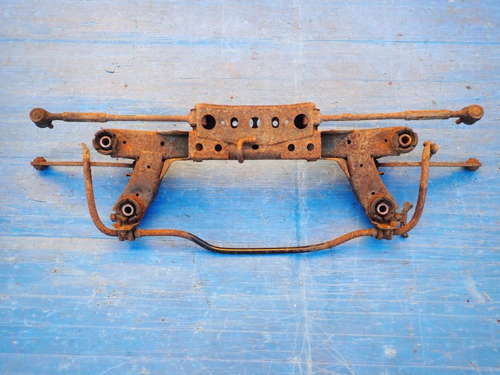 TOYOTA AVENSIS T25 03- BELKA ZAWIESZENIA TYLNEGO 7/10