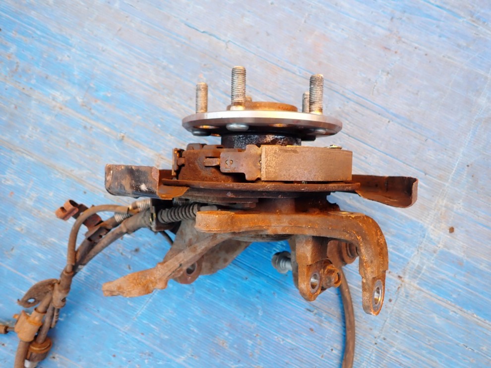 KIA CEED 06-11 ZWROTNICA TYLNA PRAWA TARCZA KOTWICZNA 4/5