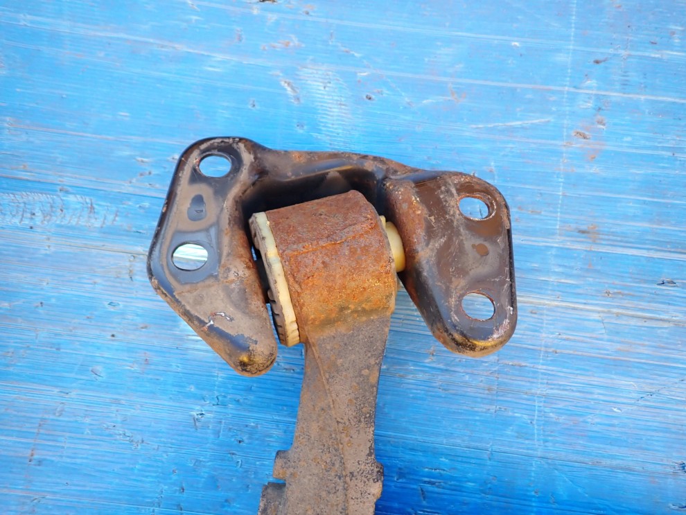 CHEVROLET ORLANDO 1.4i 10- BELKA ZAWIESZENIA TYLNEGO 3/10