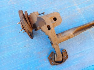 CHEVROLET ORLANDO 1.4i 10- BELKA ZAWIESZENIA TYLNEGO 9/10 MINIATURA