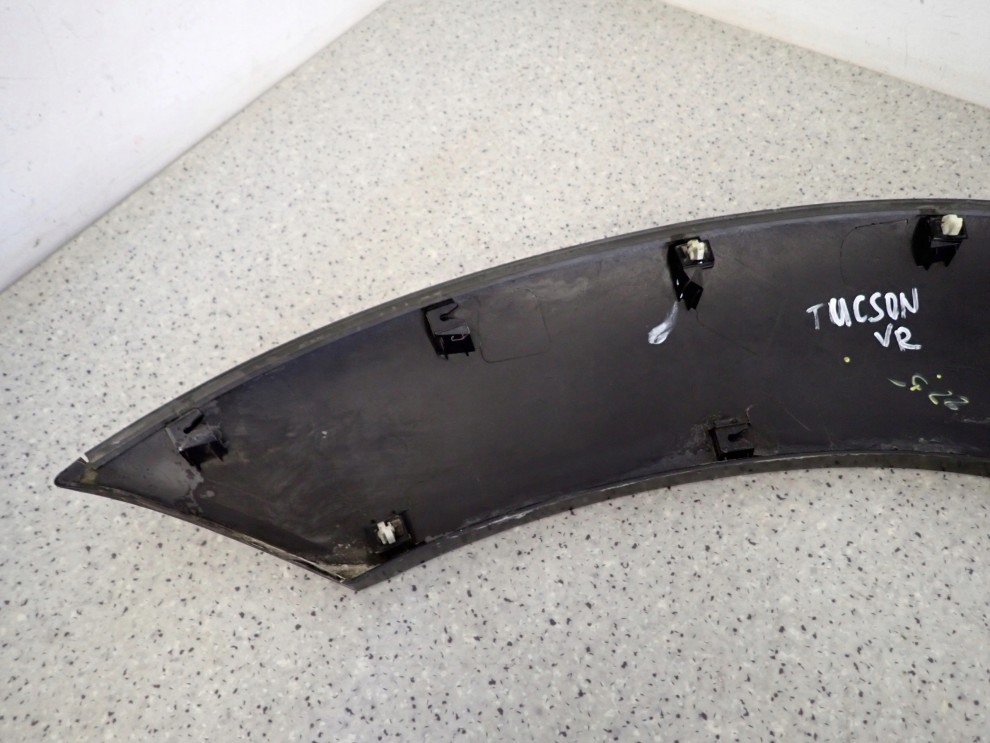 HYUNDAI TUCSON 04- LISTWA BŁOTNIKA PRZEDNIA PRAWA 6/9