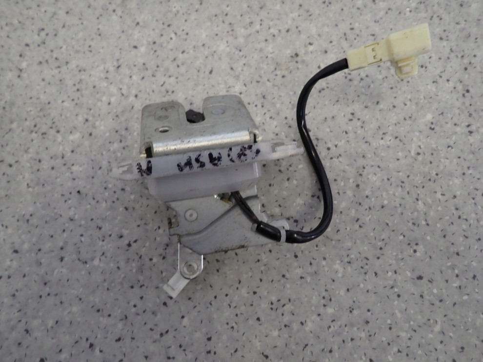 SUZUKI SPLASH 08-14 ZAMEK KLAPY BAGAŻNIKA 4/5