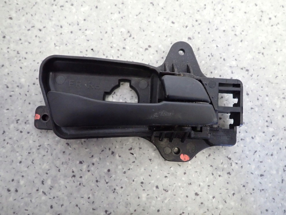 HYUNDAI i30 07-12 KLAMKA DRZWI PRZEDNIA PRAWA WEWNĘTRZNA 1/4