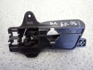 HYUNDAI i30 07-12 KLAMKA DRZWI PRZEDNIA PRAWA WEWNĘTRZNA 3/4 MINIATURA