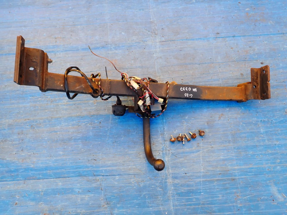 KIA CEED HATCHBACK I 06- HAK HOLOWNICZY 1/8