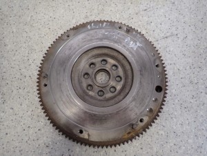 SUZUKI SWIFT M13A 1.3 04-09 KOŁO ZAMACHOWE 1/3 MINIATURA