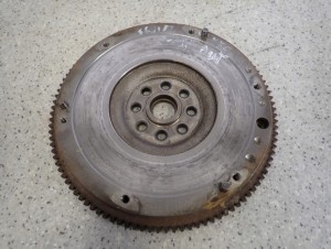 SUZUKI SWIFT M13A 1.3 04-09 KOŁO ZAMACHOWE 2/3 MINIATURA