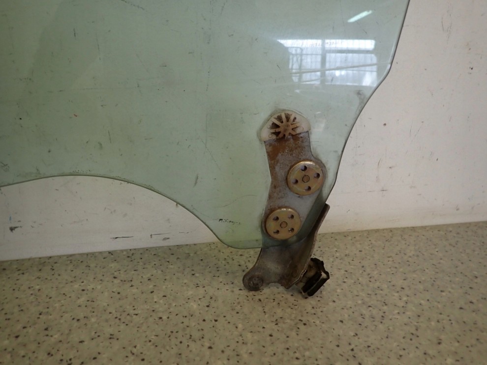 SUBARU LEGACY OUTBACK 03-06 SZYBA DRZWI PRZEDNIA LEWA 2/3